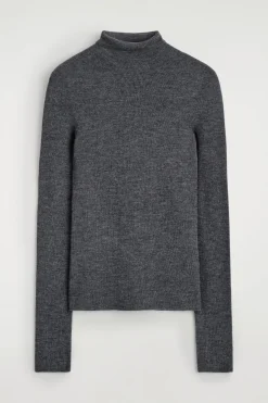 SEAMLESS MERINO WOOL TURTLENECK LONG-SLEEVED TOP
