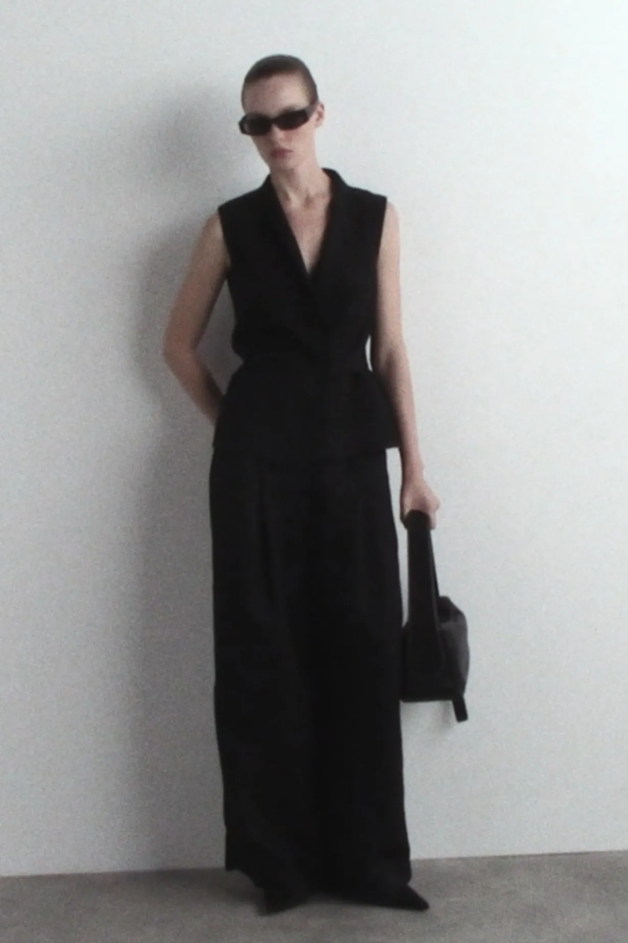 SHAWL-COLLAR BELTED LINEN-BLEND VEST