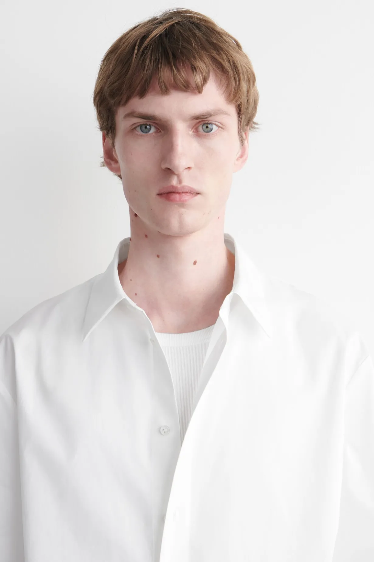 SHORT-SLEEVED COTTON SHIRT