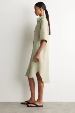 SHORT-SLEEVED LINEN SHIRT DRESS