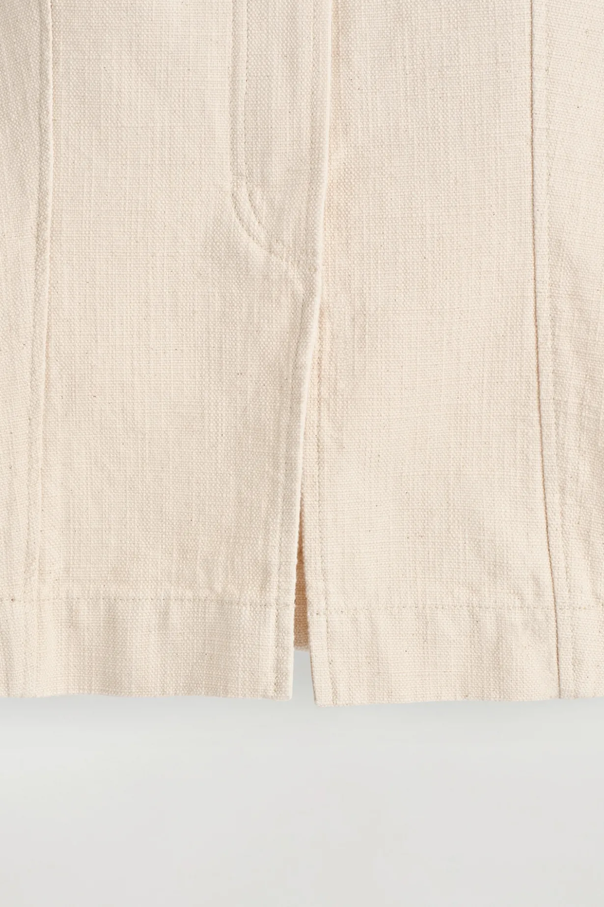 SLEEVELESS DENIM TOP