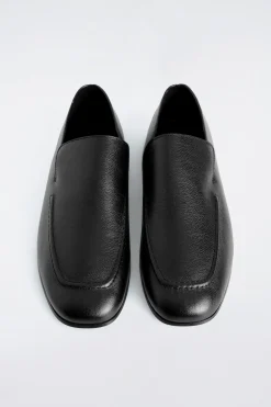 SLIM LEATHER LOAFERS