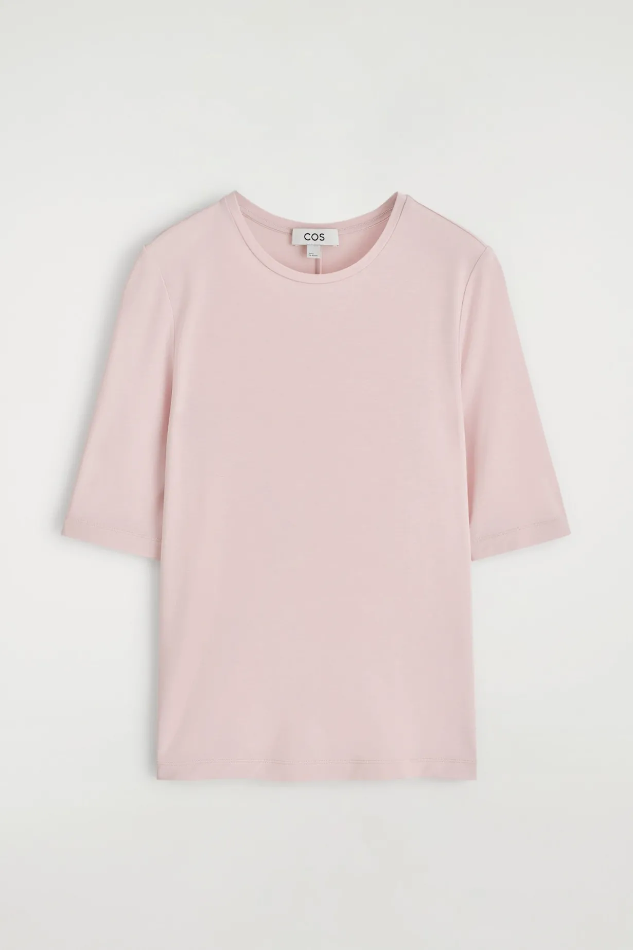 SLIM LIGHTWEIGHT T-SHIRT
