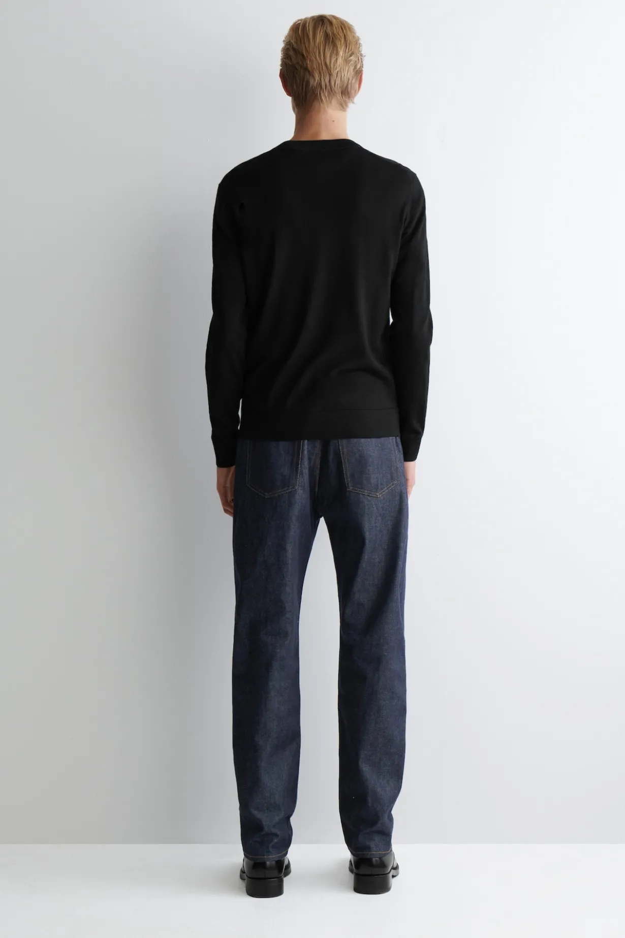 SLIM MERINO WOOL CREW-NECK SWEATER