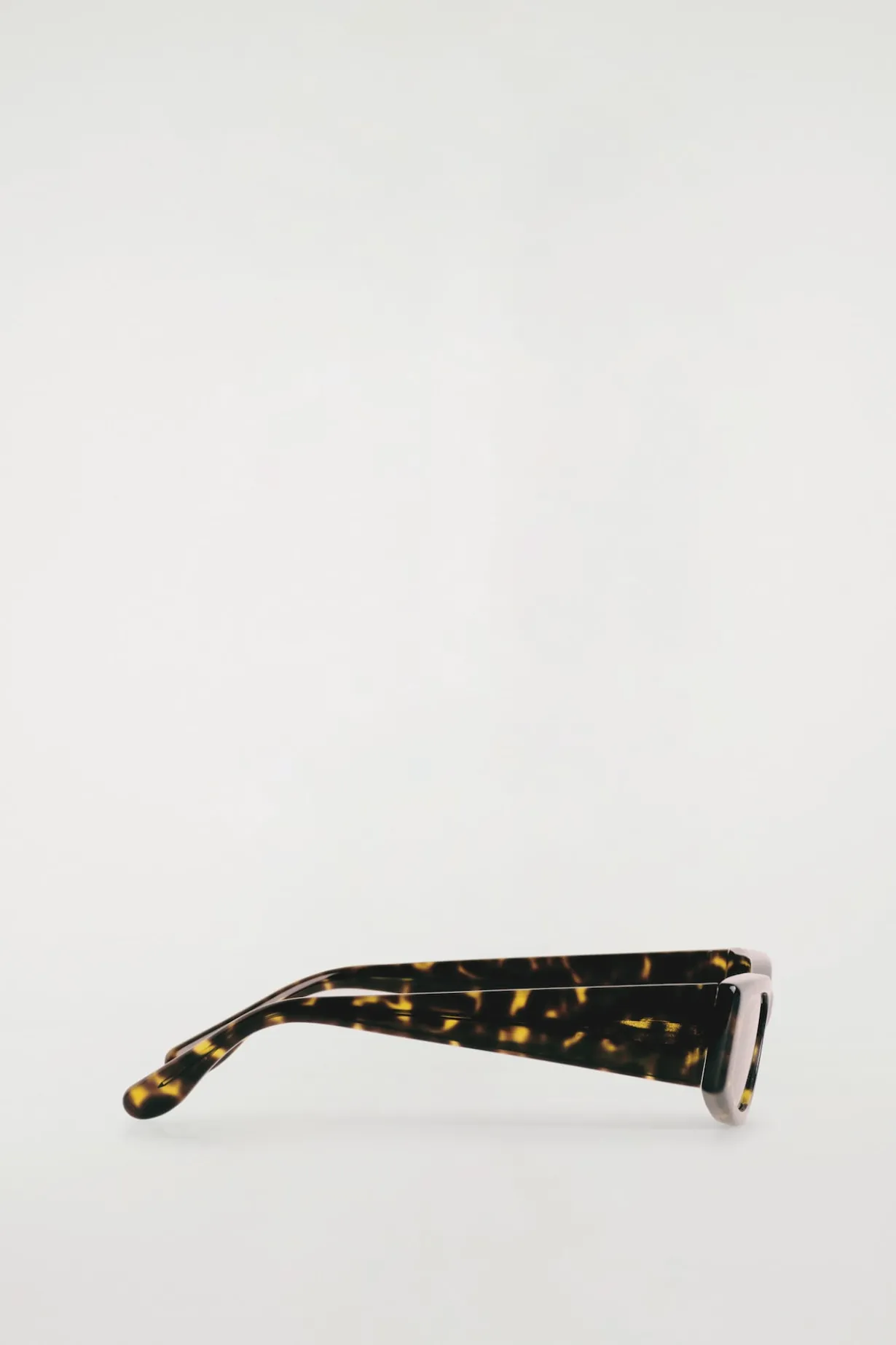 SLIM RECTANGULAR SUNGLASSES