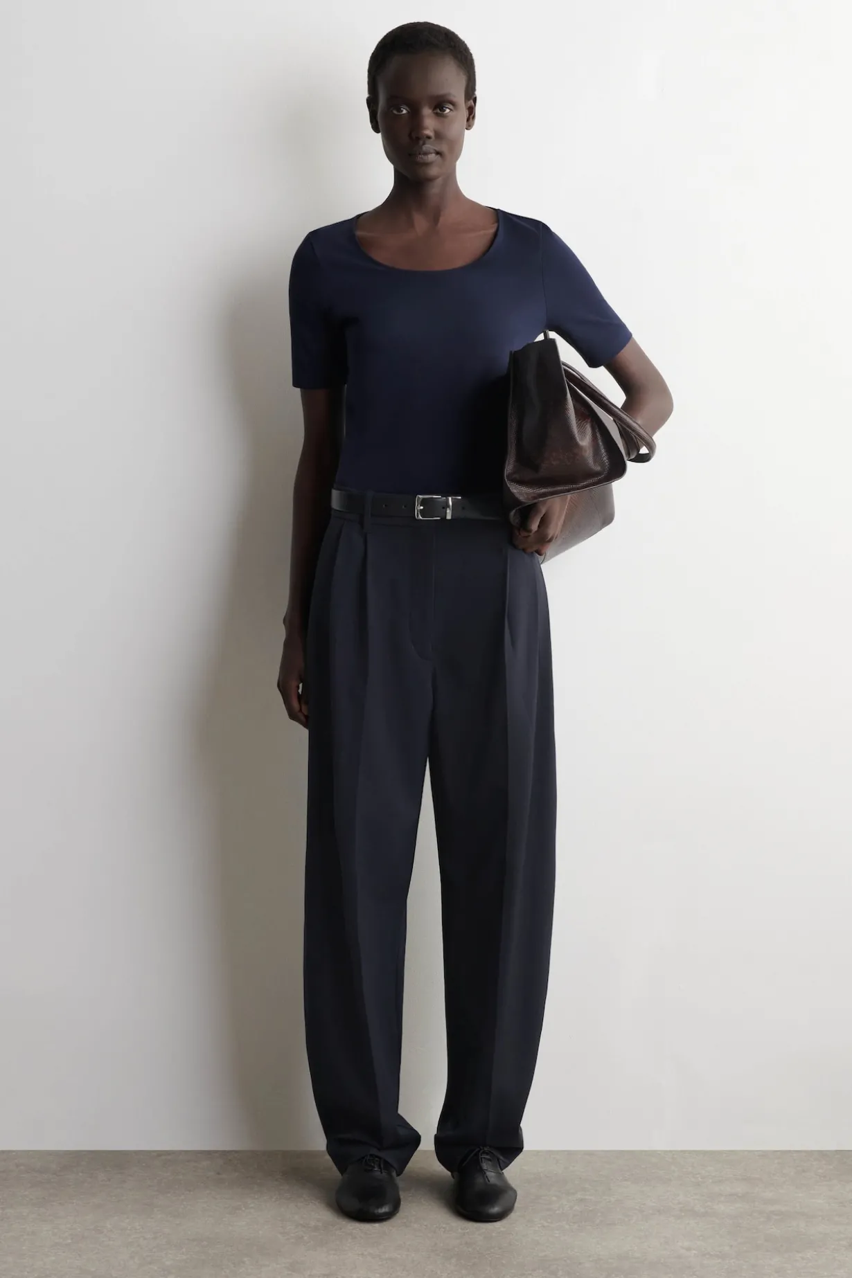 SLIM SCOOP-NECK COTTON T-SHIRT