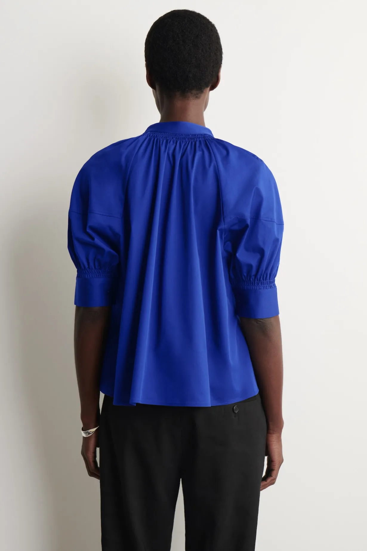 SMOCKED PUFF-SLEEVE BLOUSE