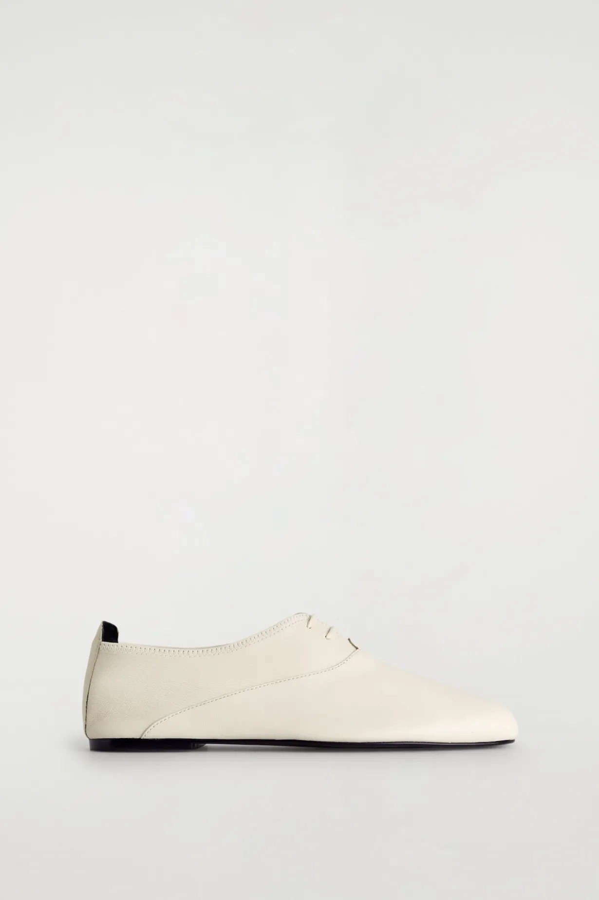 SOFT LEATHER BROGUES
