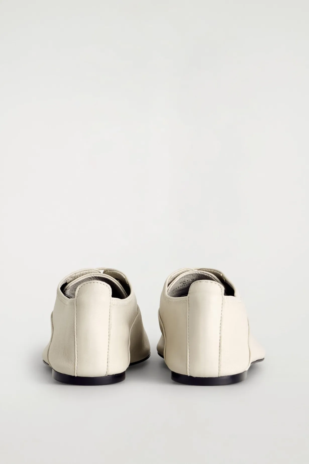 SOFT LEATHER BROGUES