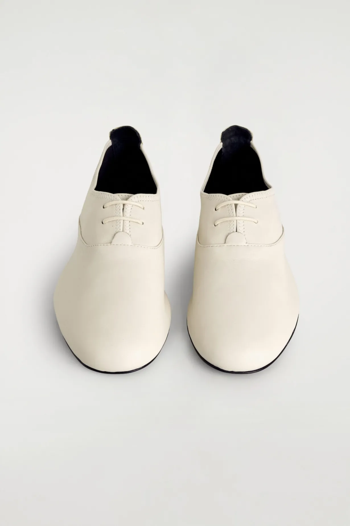 SOFT LEATHER BROGUES