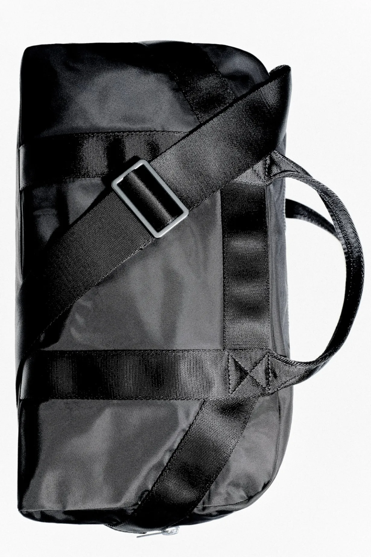 SPORTS DUFFLE BAG - NYLON