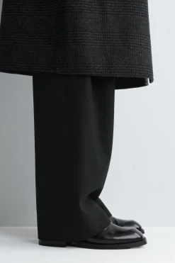 SQUARE-TOE LEATHER OXFORD SHOES