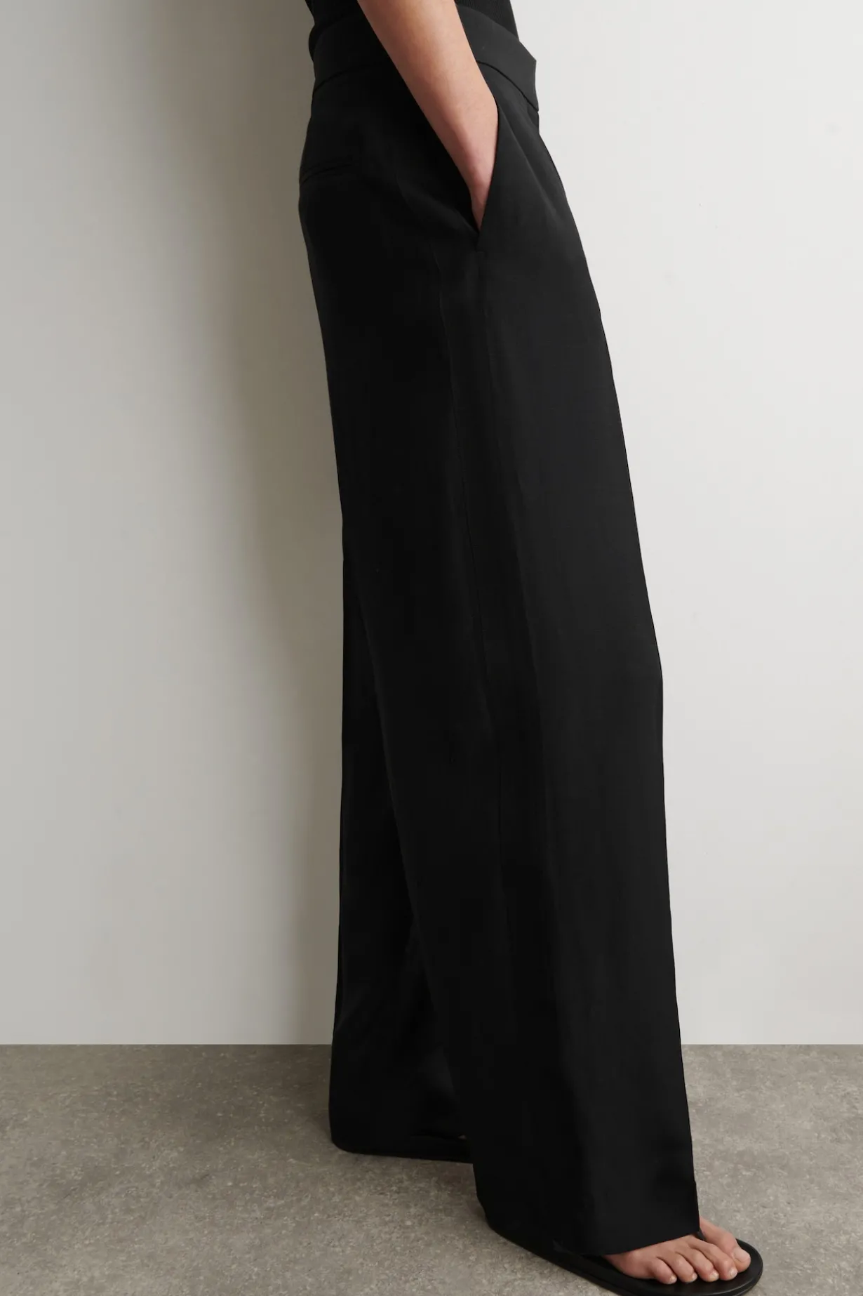 TAILORED LINEN-BLEND STRAIGHT-LEG PANTS
