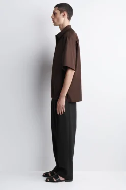TAILORED SHORT-SLEEVED COTTON SHIRT