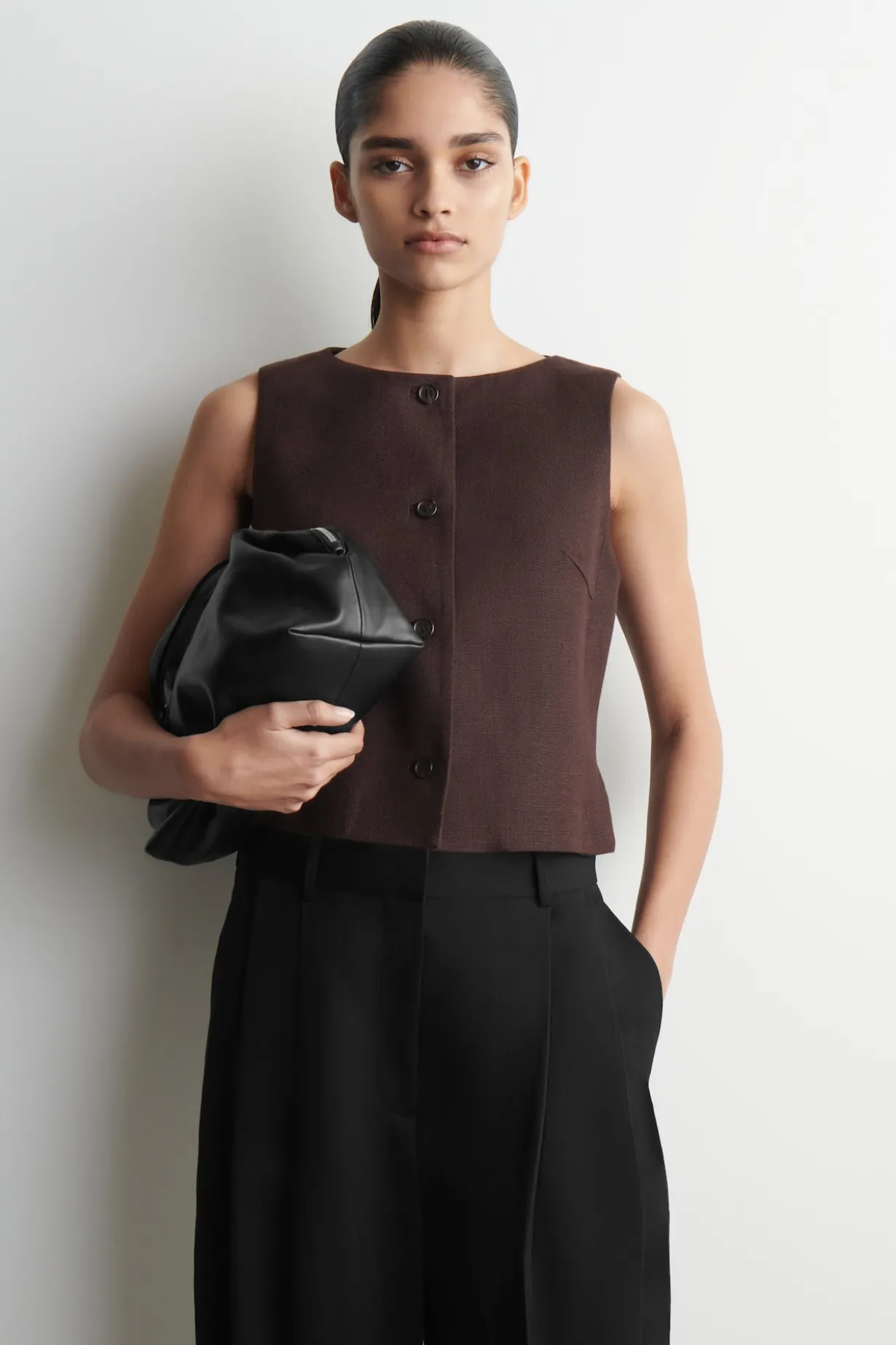 TAILORED VEST