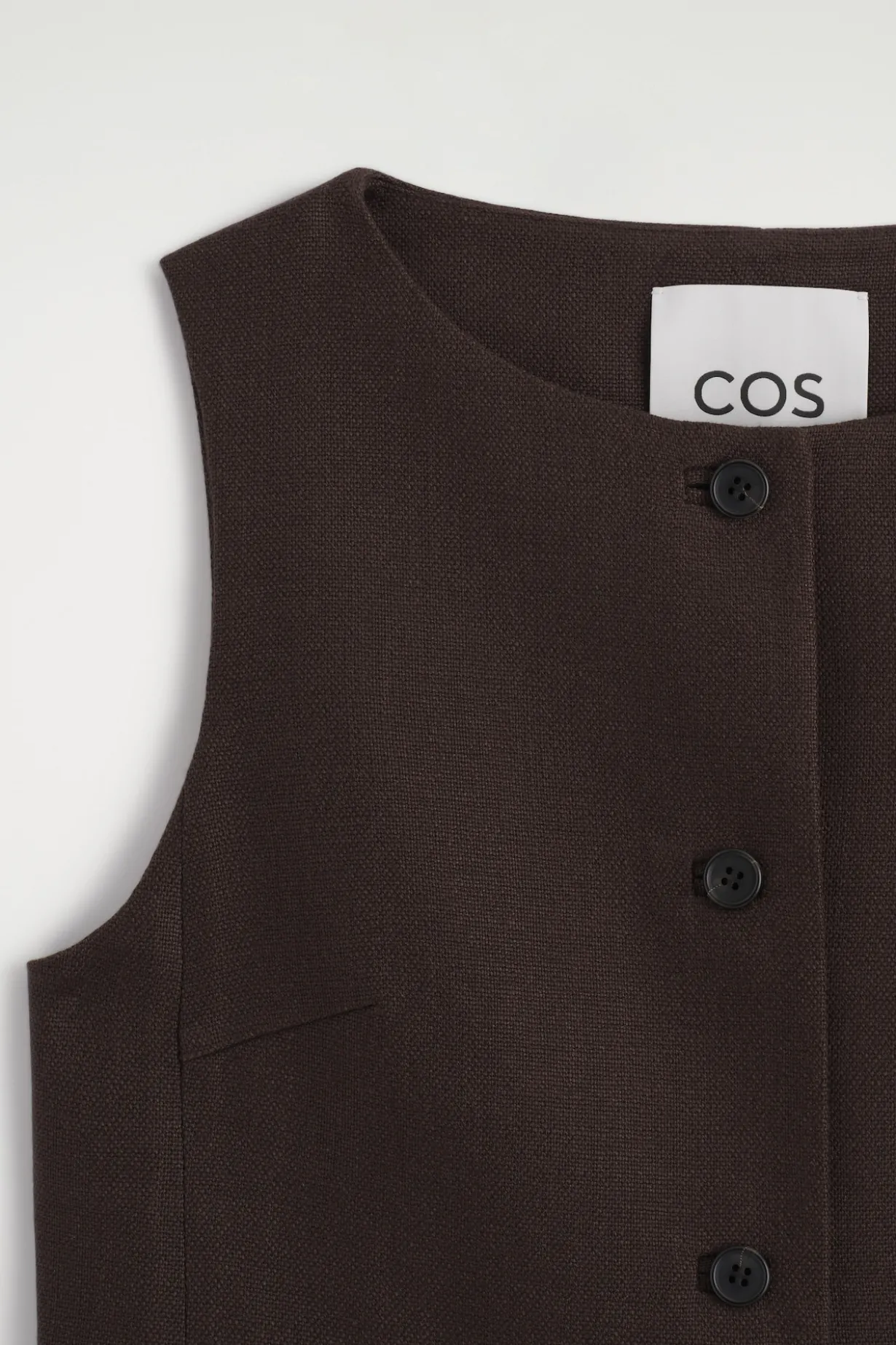 TAILORED VEST