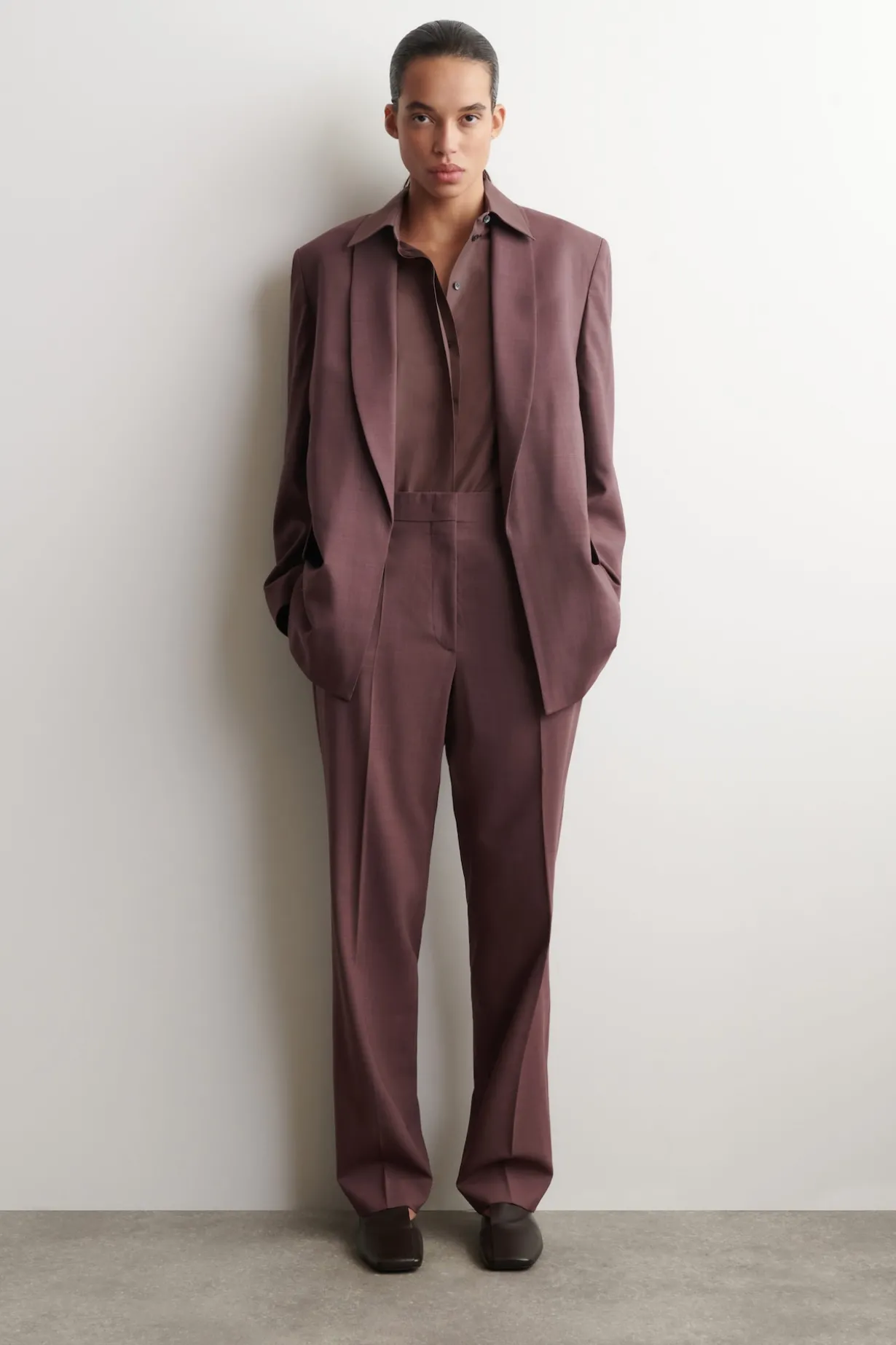 TAILORED WOOL STRAIGHT-LEG PANTS
