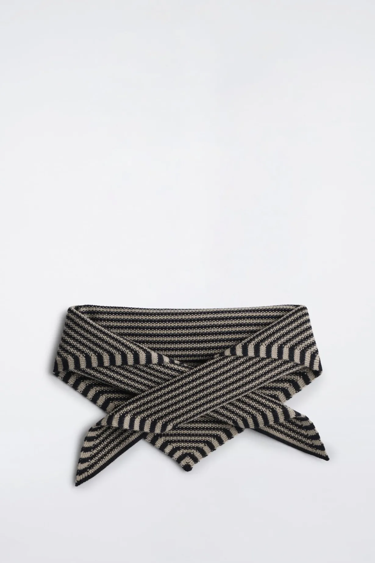 TEXTURED MERINO WOOL SCARF