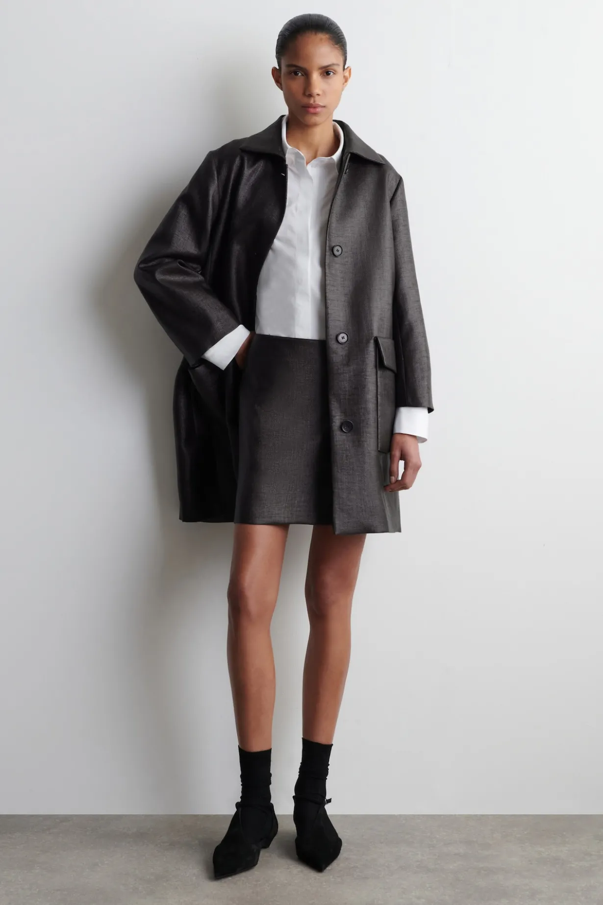 TEXTURED MINI SKIRT