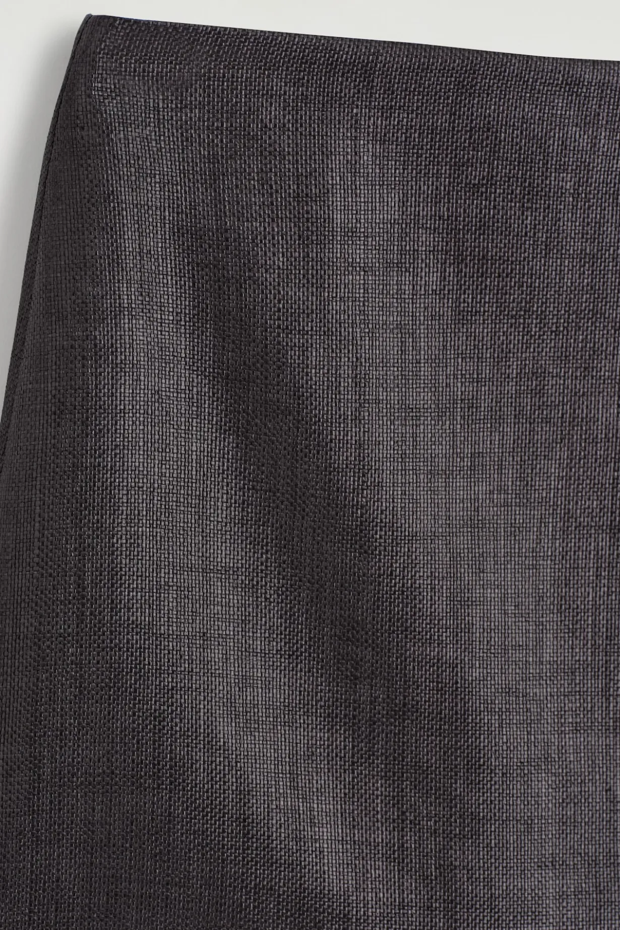 TEXTURED MINI SKIRT