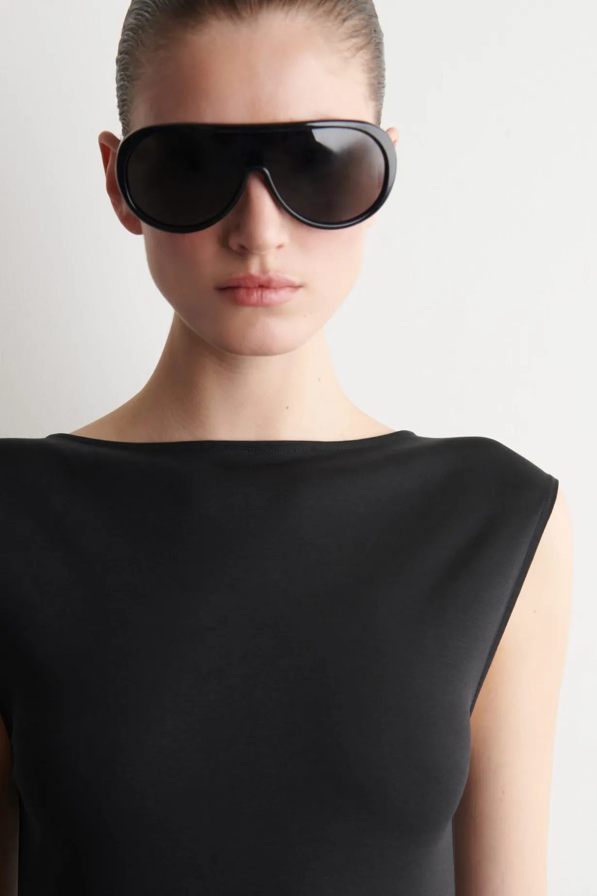 TIERED GATHERED MIDI DRESS