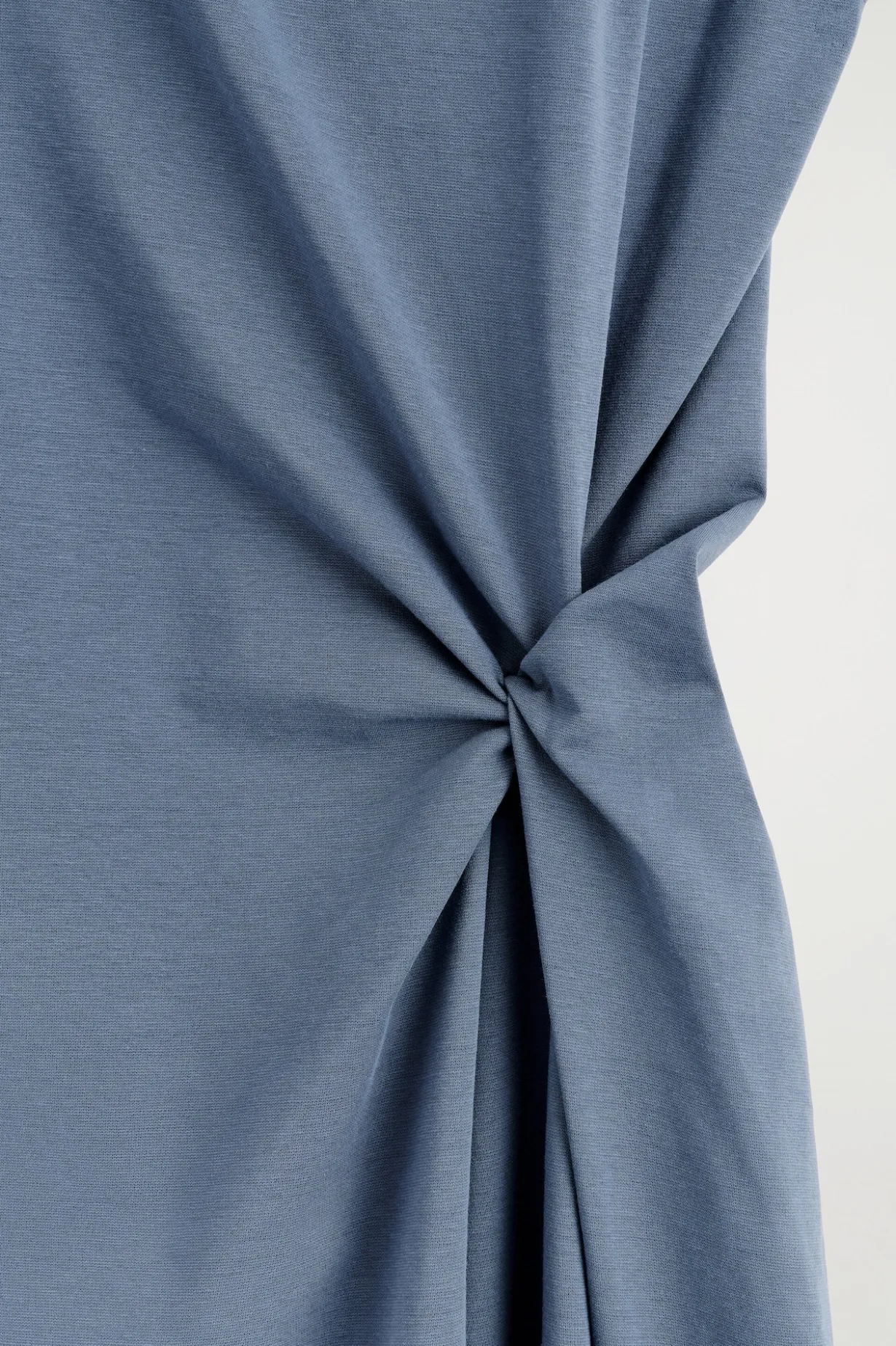 TWIST-DETAIL JERSEY MIDI DRESS