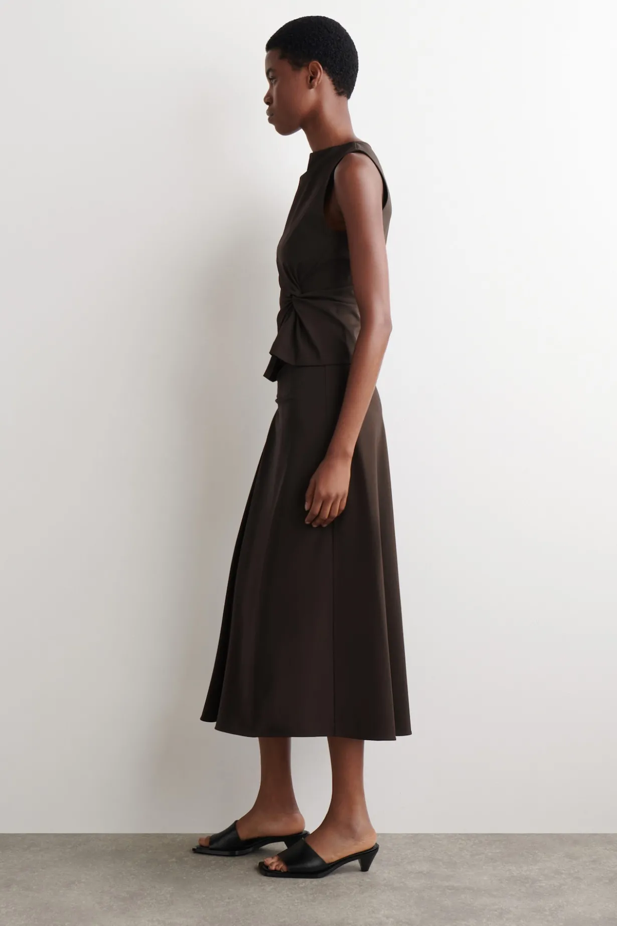 TWIST-DETAIL JERSEY TOP