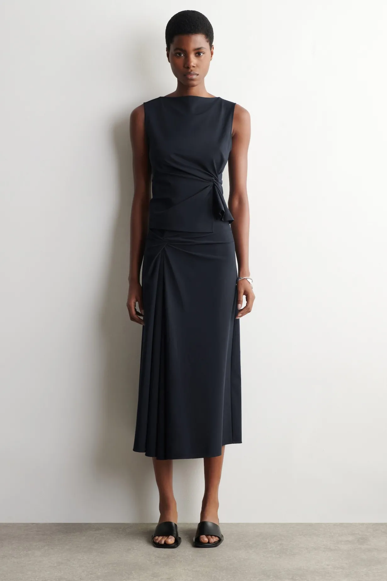 TWIST-DETAIL JERSEY TOP