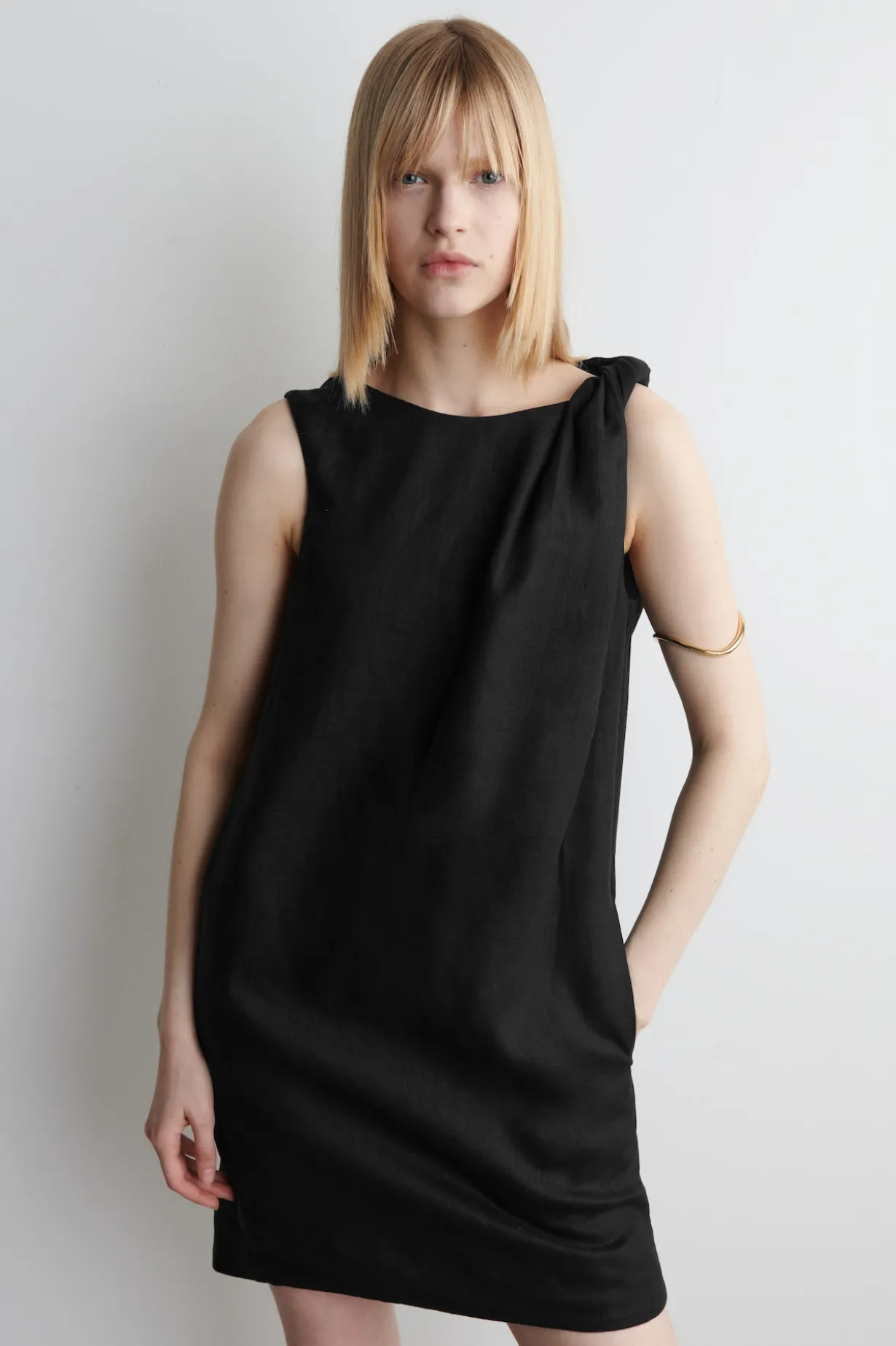 TWIST-DETAIL LINEN MINI DRESS