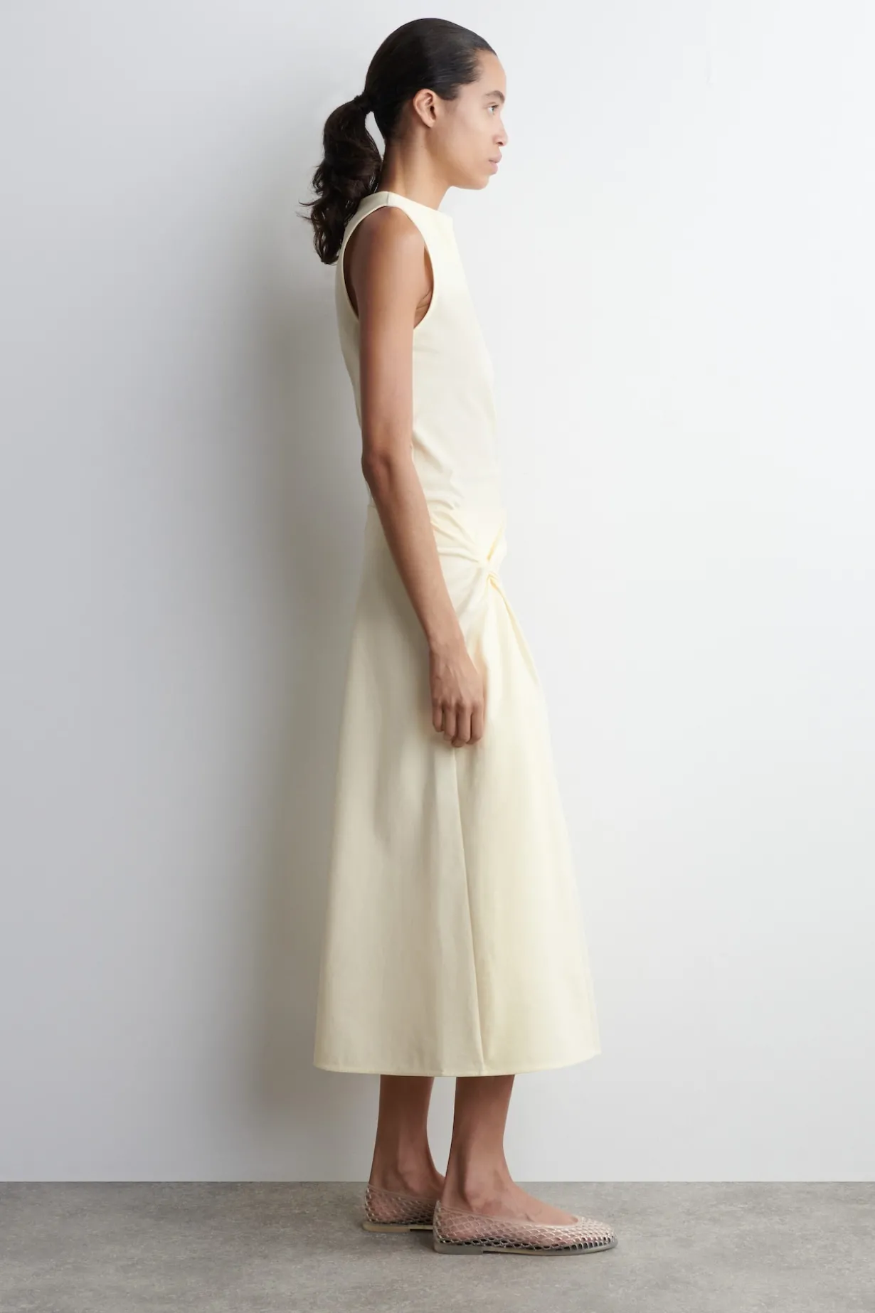TWIST-DETAIL MIDI SKIRT