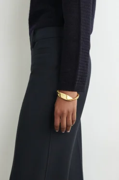 TWISTED RIBBON BRACELET