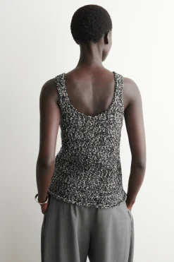 TWO-TONE CHUNKY KNITTED TANK TOP