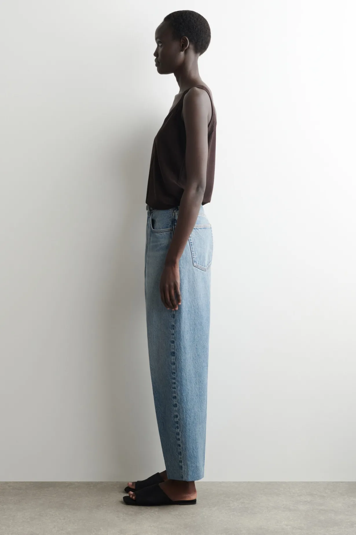 UMBRA TAPERED JEANS