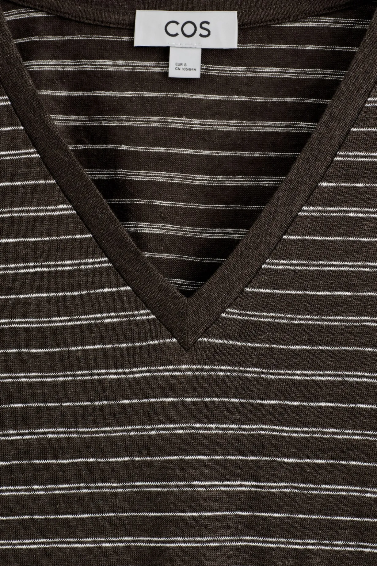 V-NECK LINEN T-SHIRT