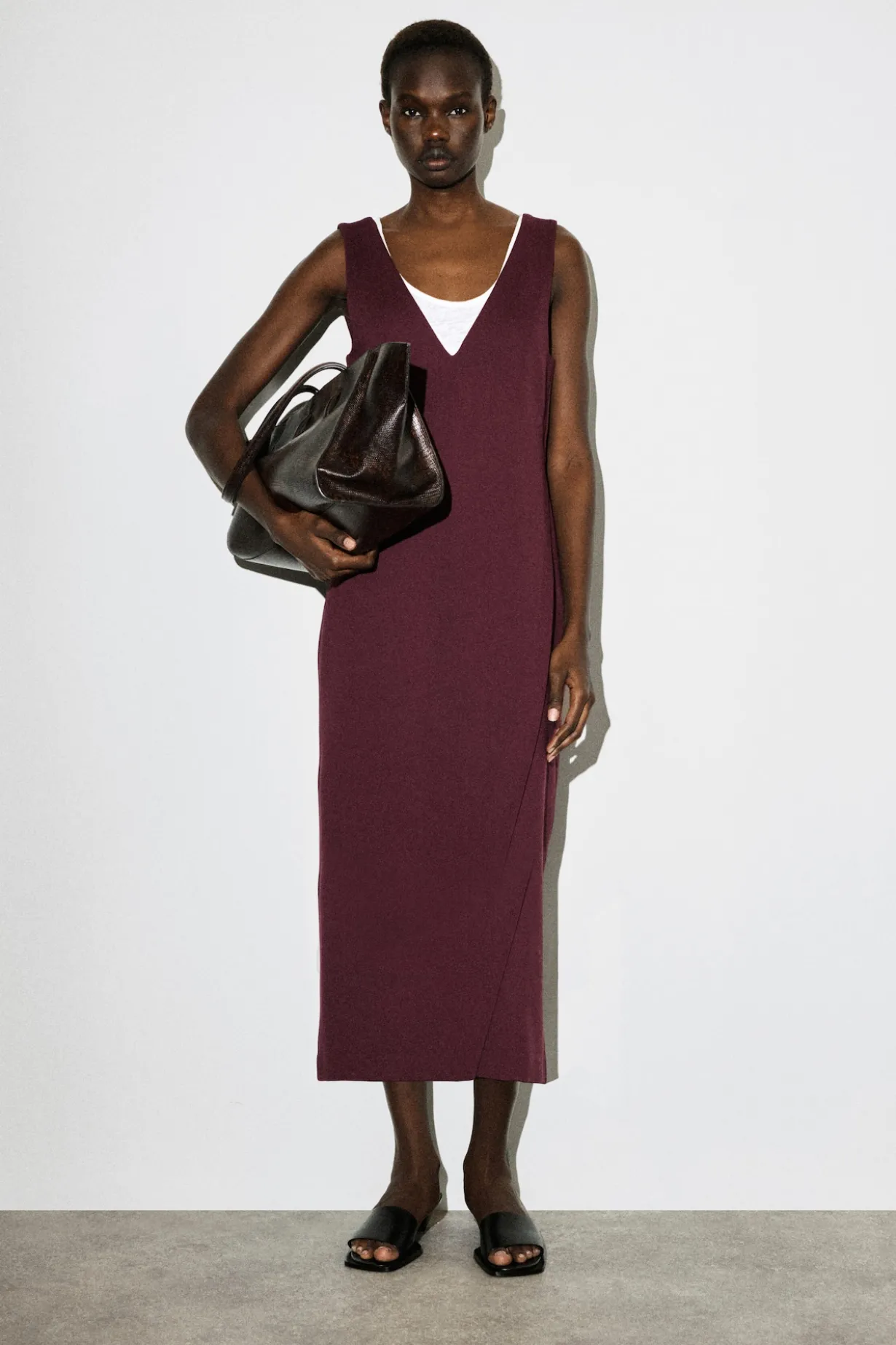 V-NECK WRAPPED MIDI DRESS