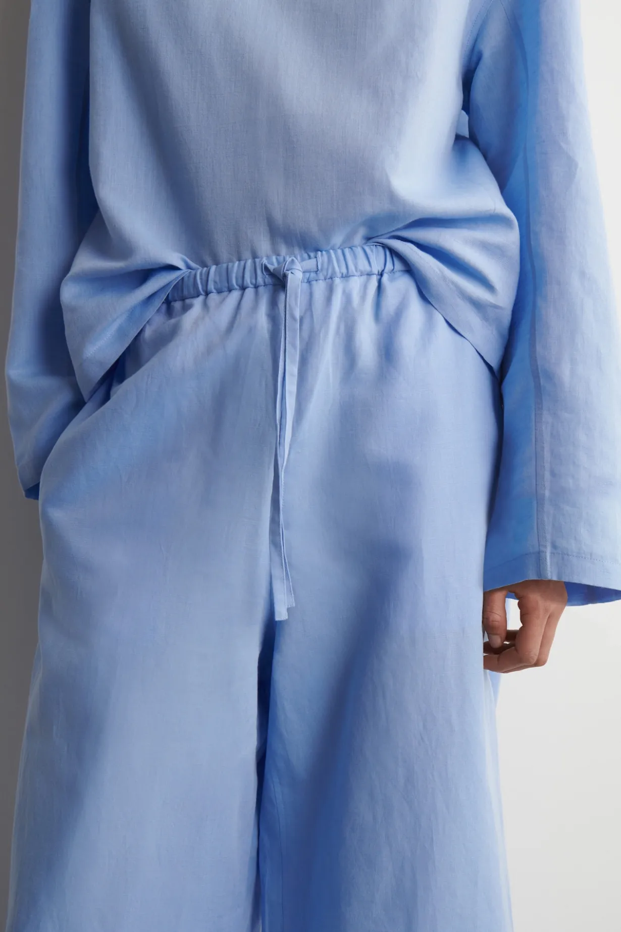 WIDE-LEG LINEN DRAWSTRING PANTS