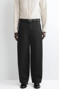 WIDE-LEG PLEATED COTTON PANTS
