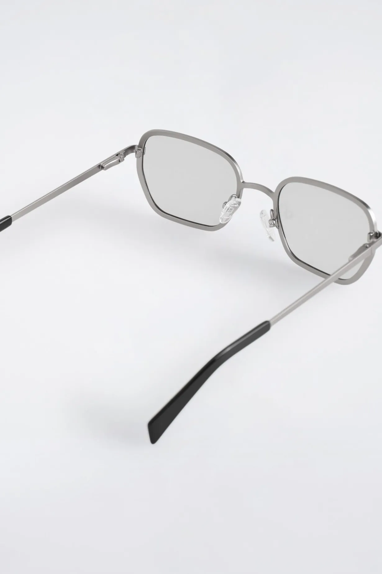 WIRE-FRAME RECTANGLE SUNGLASSES