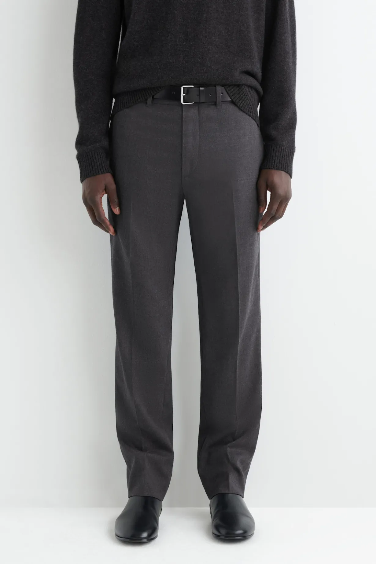 WOOL TAPERED PANTS
