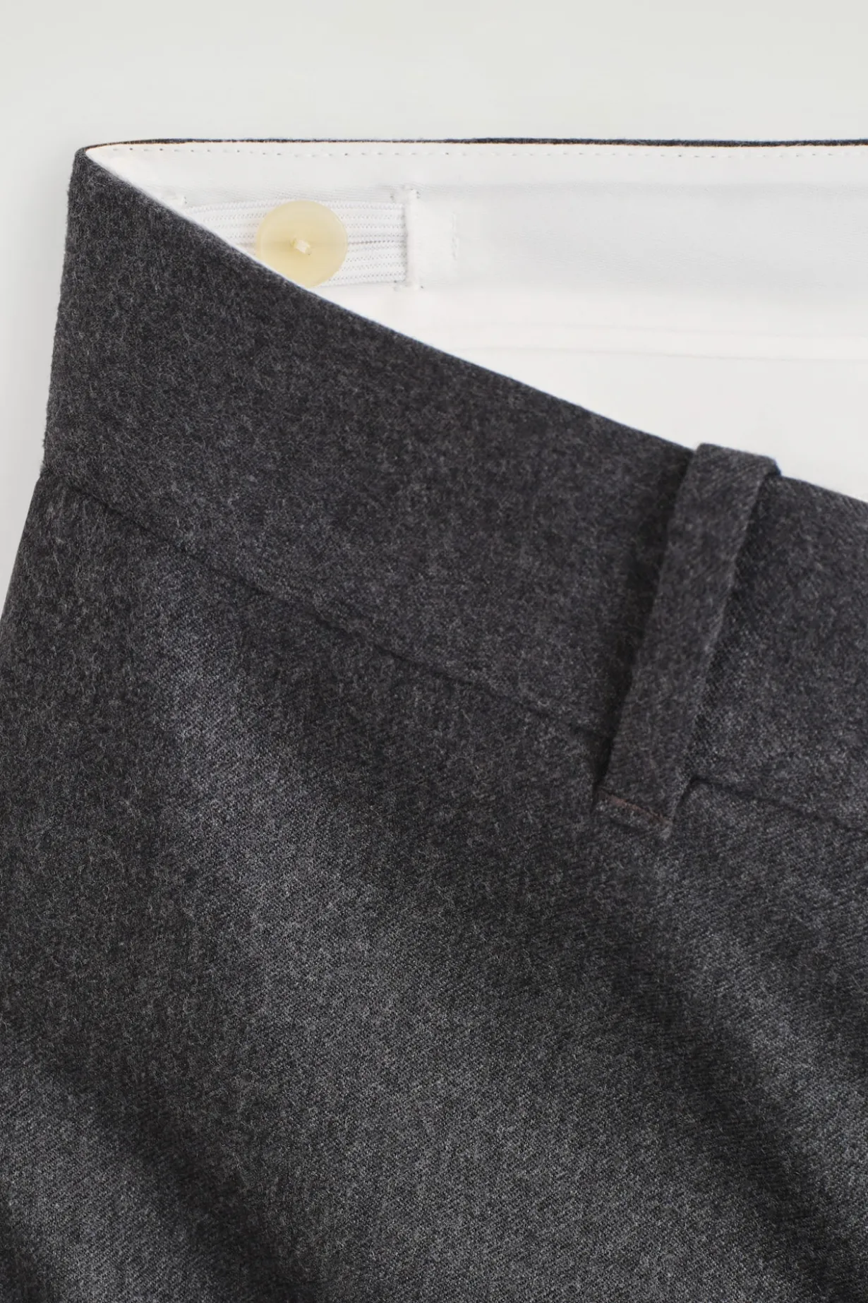 WOOL TAPERED PANTS