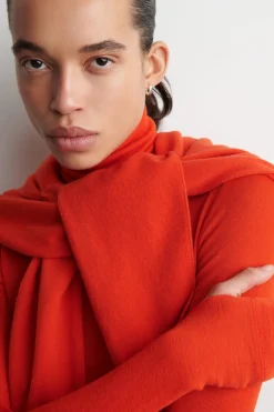 WOOL TURTLENECK TOP