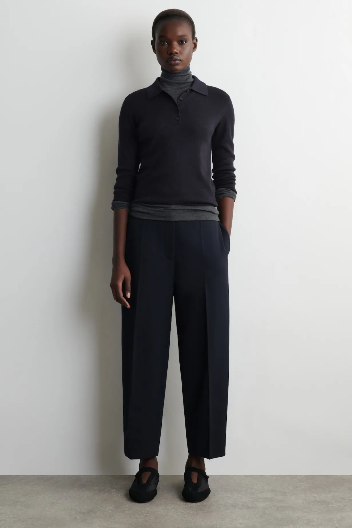 WOOL-BLEND BARREL-LEG PANTS