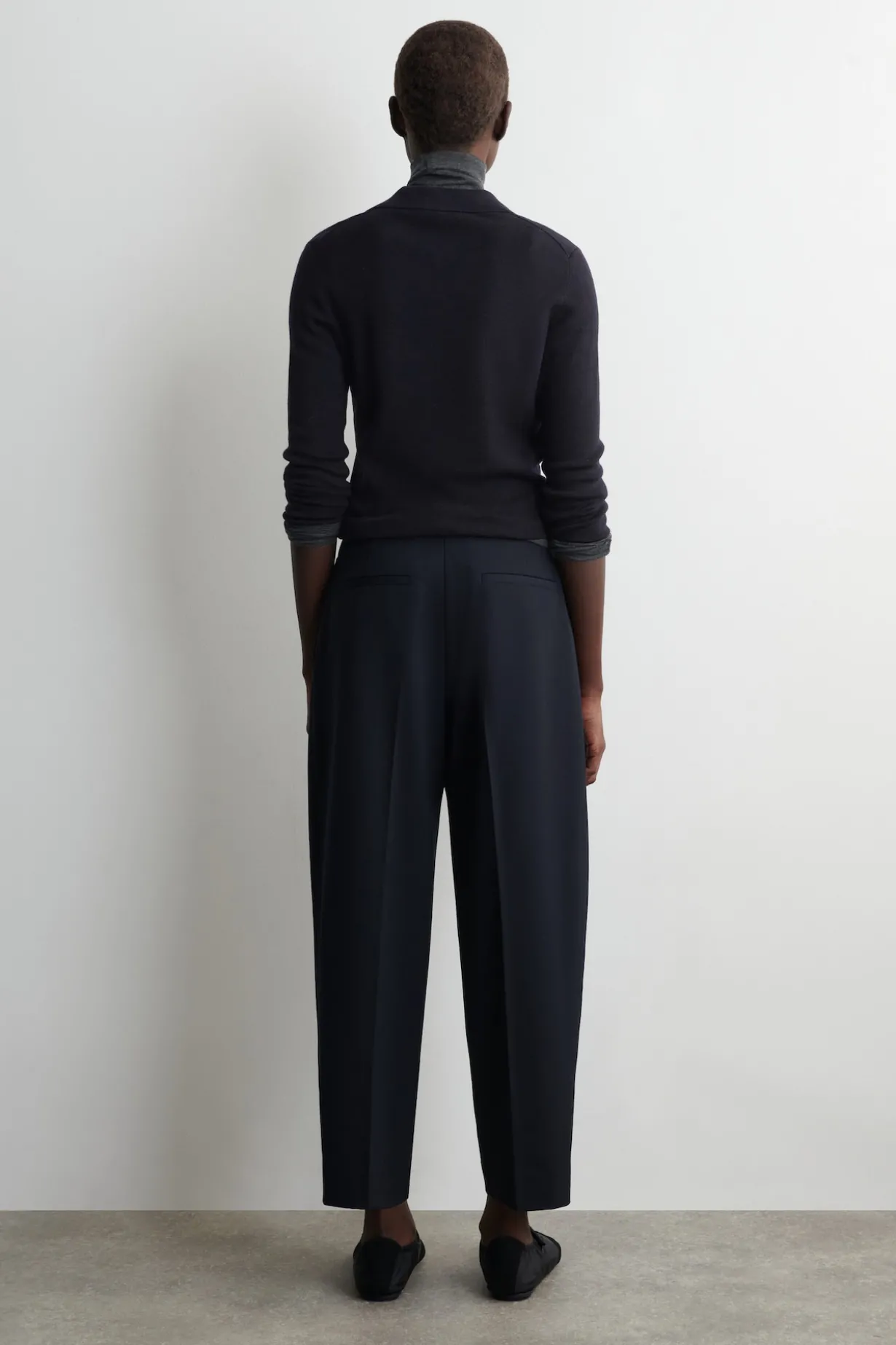 WOOL-BLEND BARREL-LEG PANTS